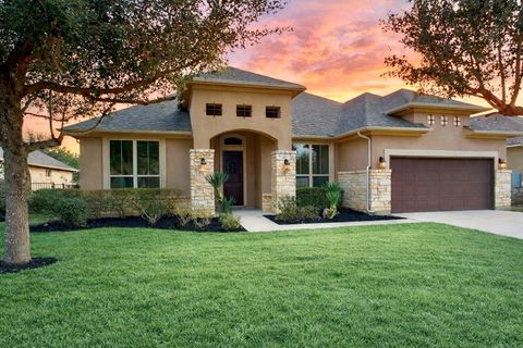 Photo of 4725 Mont Blanc DR, Bee Cave, TX 78738 (MLS # 9638369)