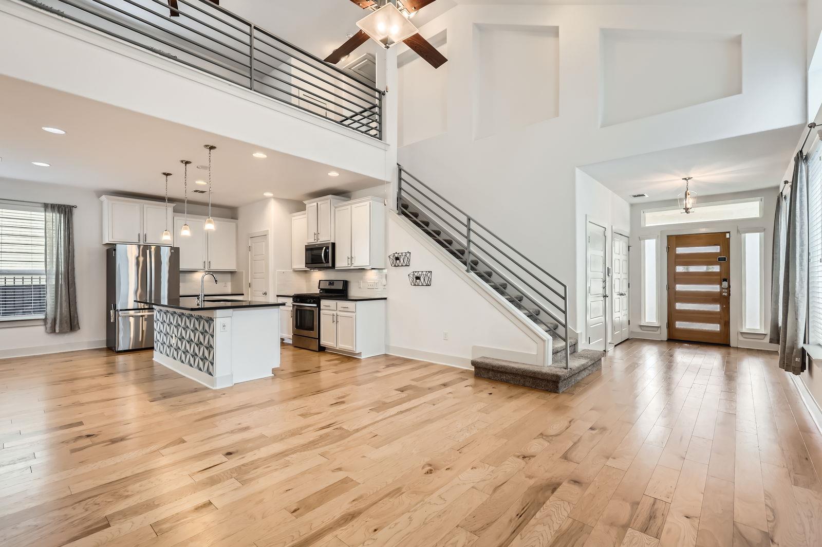 1513 Casa DR