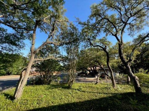 Photo of 6500 Robbie Creek CV, Austin, TX 78750 (MLS # 1563260)