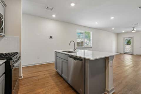Tiny photo for 10724 Deaton LN, Austin, TX 78754 (MLS # 1727081)