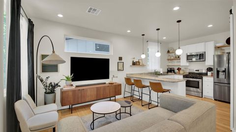 Photo of 510 Blackson Ave #2, Austin, TX 78752 (MLS # 4384818)