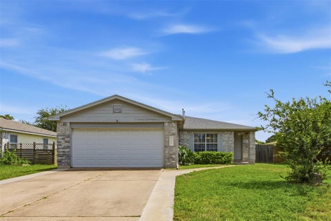 Photo of 718 Blair Ave, Bastrop, TX 78602 (MLS # 4710471)