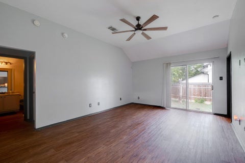 Tiny photo for 5404 China Berry RD, Austin, TX 78744 (MLS # 1478515)