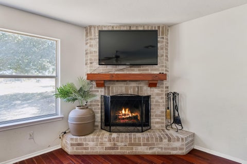 Tiny photo for 6005 La Mesa ST, Lago Vista, TX 78645 (MLS # 9683312)
