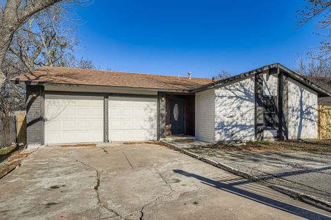Photo of 7004 E Meadow Bend DR, Austin, TX 78724 (MLS # 1290393)