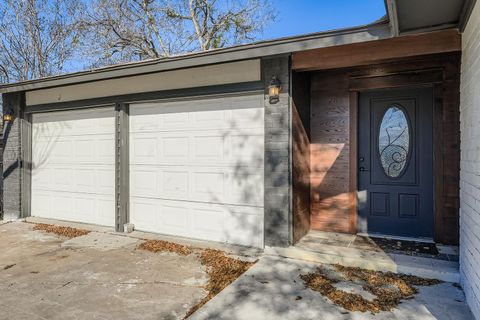 Tiny photo for 7004 E Meadow Bend DR, Austin, TX 78724 (MLS # 1290393)