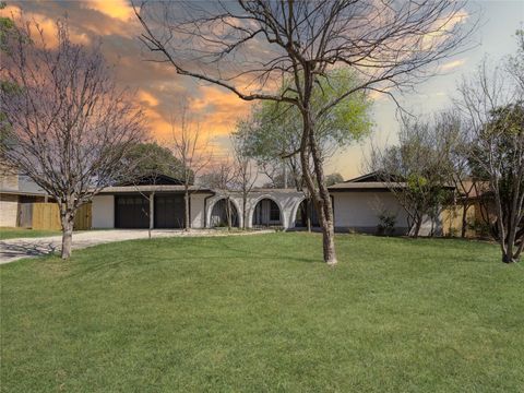 314 Weathercock LN Windcrest TX 78239