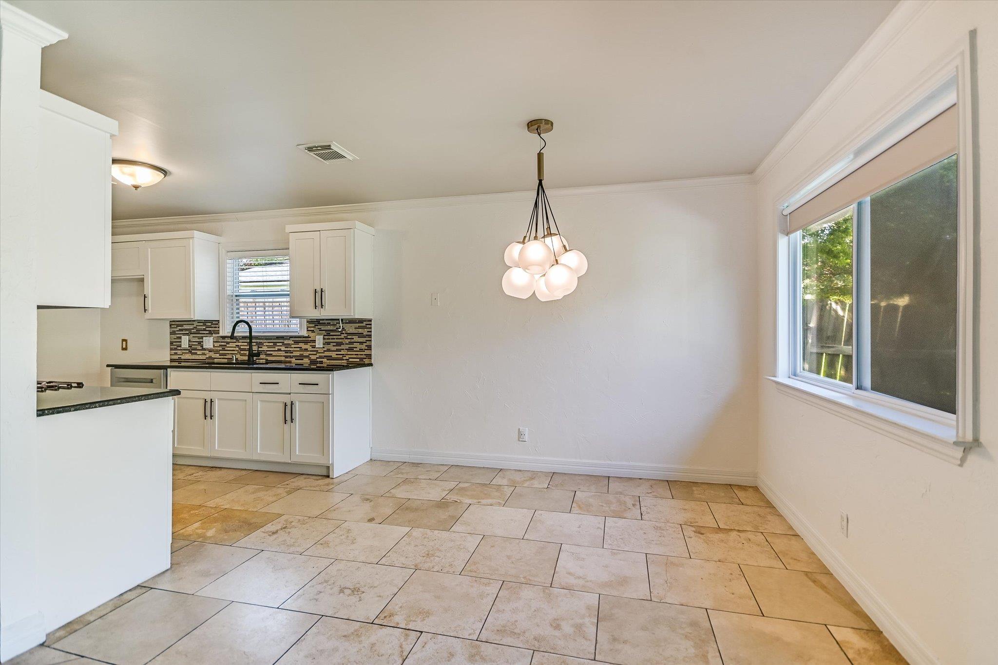 10405 Georgian DR