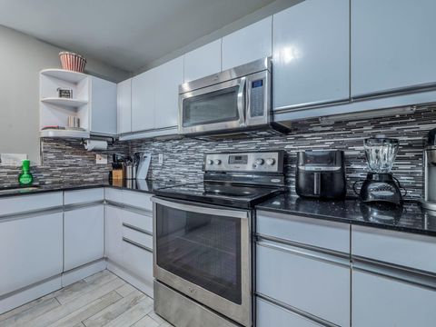 Tiny photo for 40 N Interstate 35 Highway #4A4, Austin, TX 78701 (MLS # 9022198)