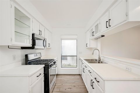 Tiny photo for 6705 Lancret Hill DR, Austin, TX 78745 (MLS # 8478446)