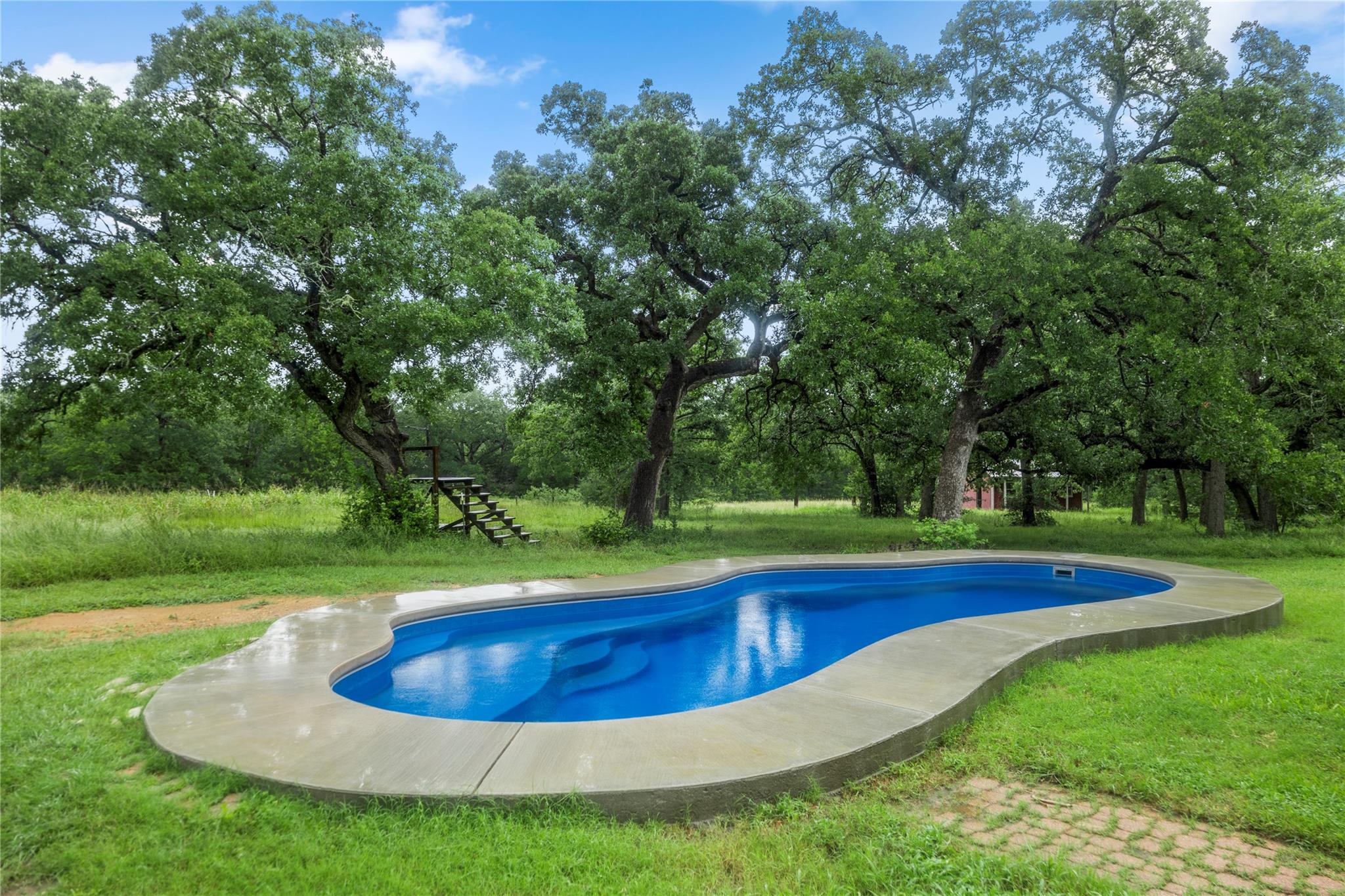 1109 Sherrill LN