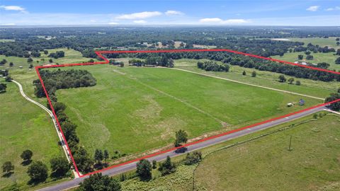 451 Pleasant Grove RD Elgin TX 78621