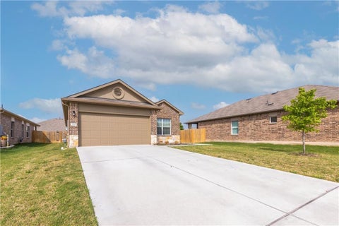 Photo of 224 Bremen ST, Georgetown, TX 78626 (MLS # 6347497)