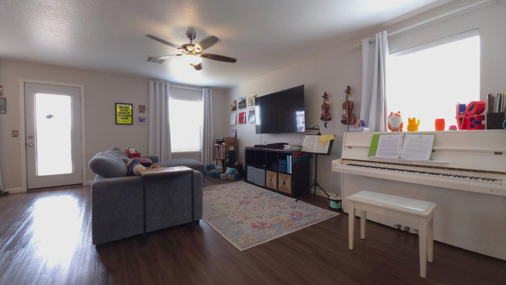 2405 Kale DR