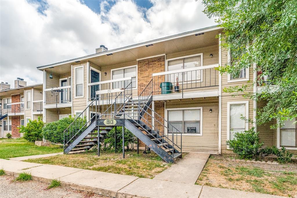 Photo 1 of 25 — 1913 WEST LOOP B, Austin, TX 78758