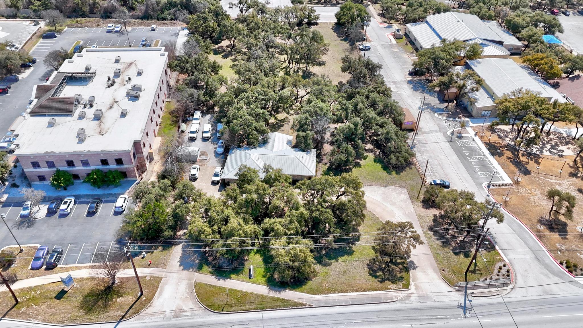 600 W Whitestone BLVD