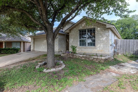 Photo of 307 Chandler Crossing CV, Round Rock, TX 78665 (MLS # 6181278)