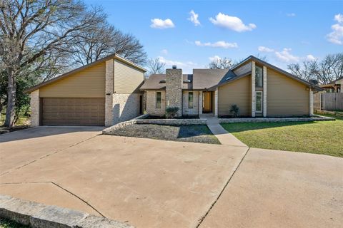 Single Family Residence in Georgetown TX 702 Country Club RD.jpg