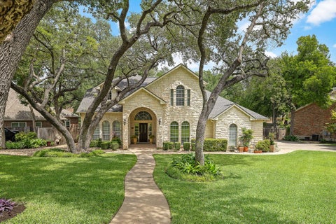 Photo of 2929 Cedar Crest CIR, Round Rock, TX 78665 (MLS # 9326433)