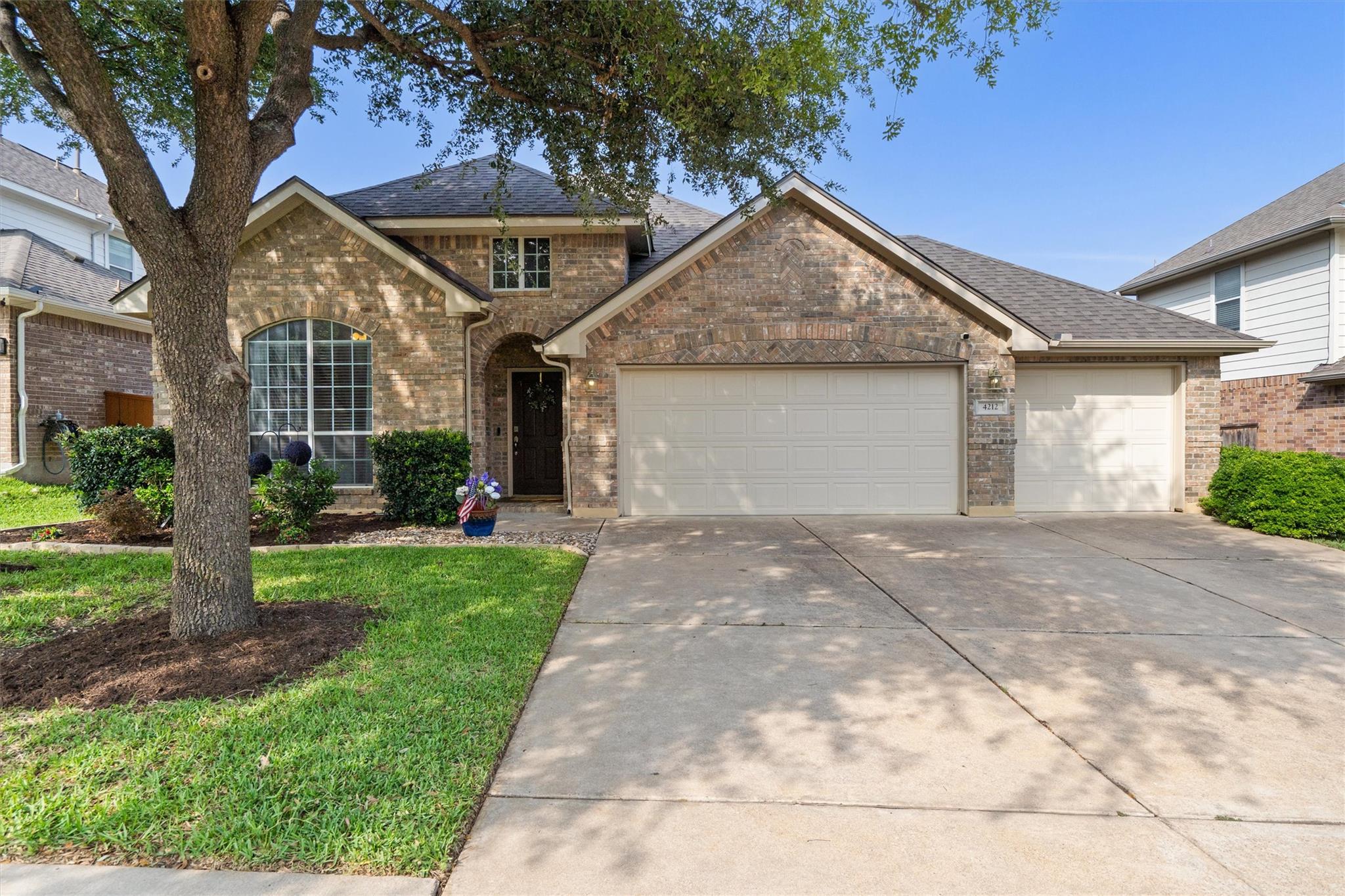 4212 Fairmeadow DR