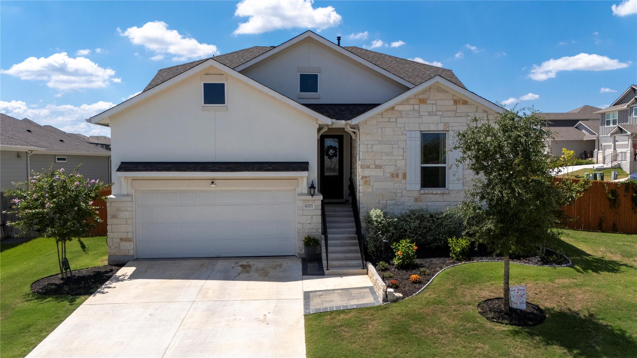 6701 Night Chinook DR