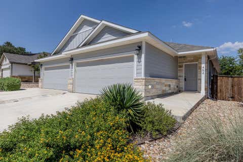 Photo of 454 Parkline DR #33B, Georgetown, TX 78626 (MLS # 8860938)