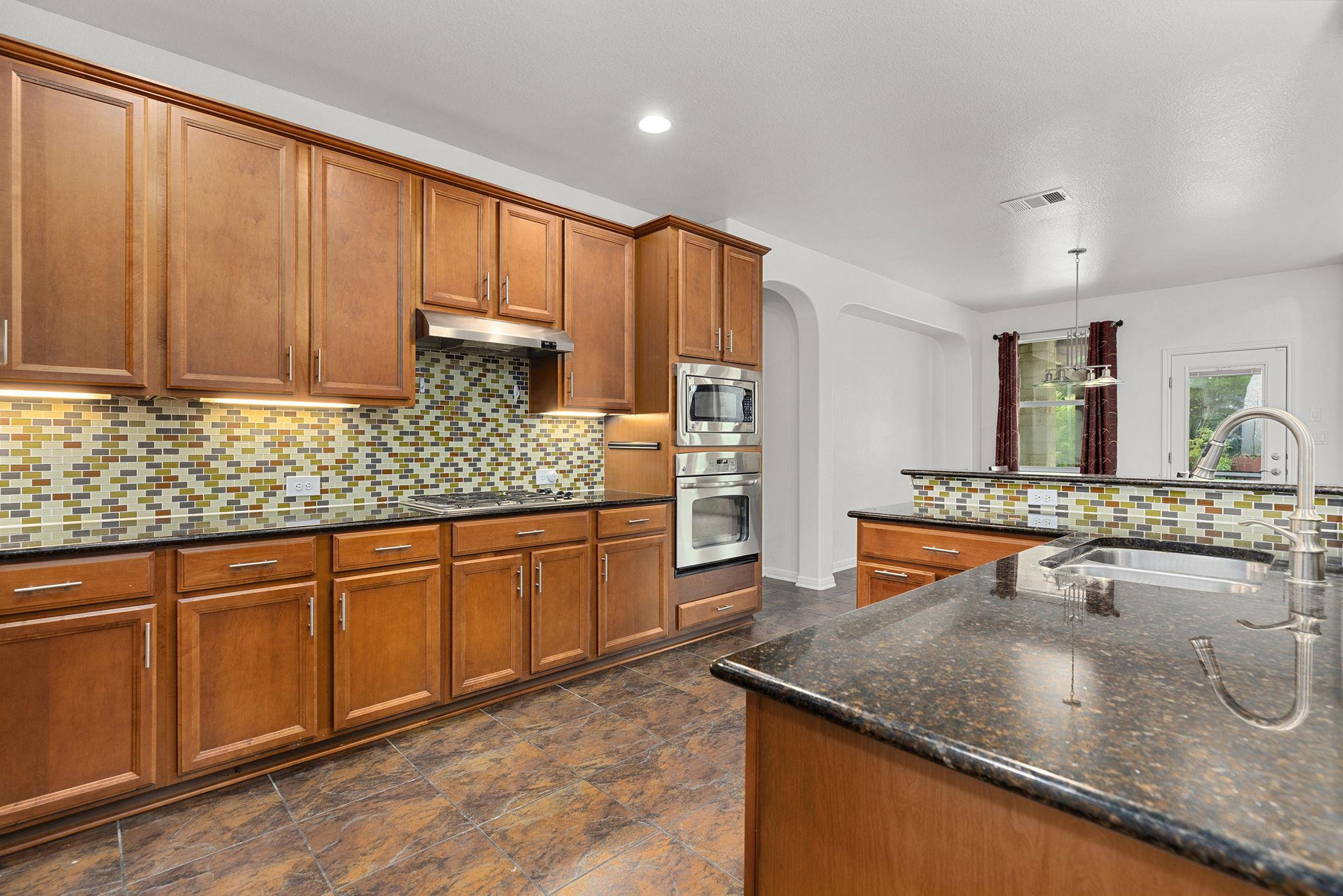 204 Lake Livingston DR