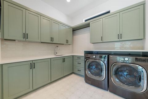 Tiny photo for 2019 Brentwood ST, Austin, TX 78757 (MLS # 8320721)