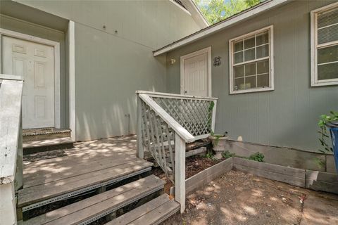 Photo of 1304 Delano ST #B, Austin, TX 78721 (MLS # 1593058)