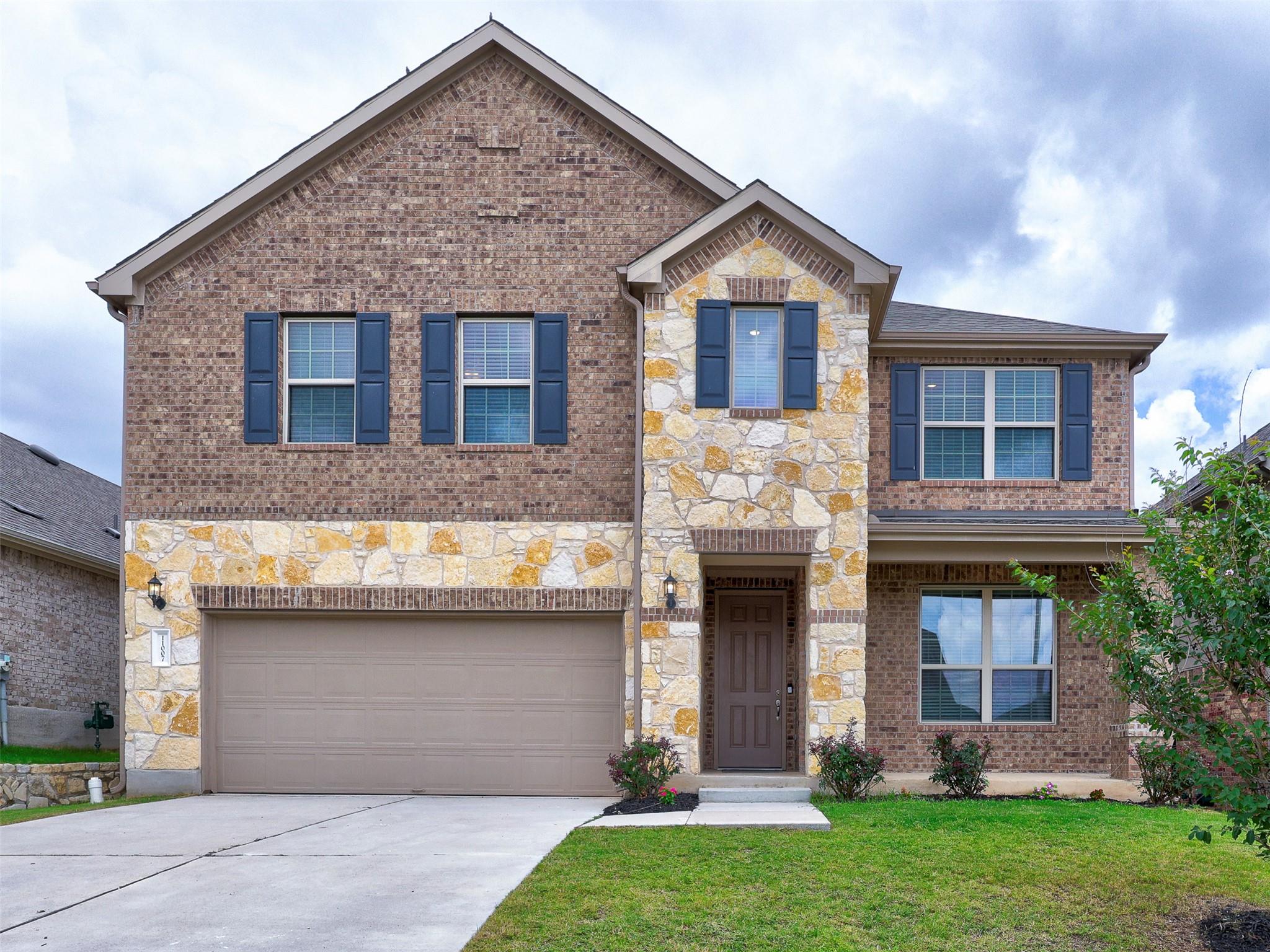 11007 Strawberry Roan DR