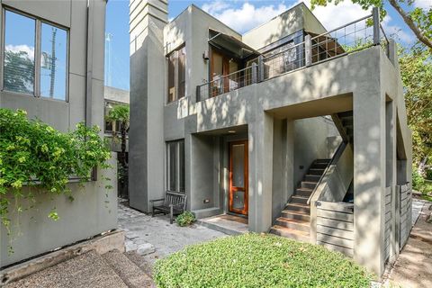 1111 W 12th ST 103 Austin TX 78703