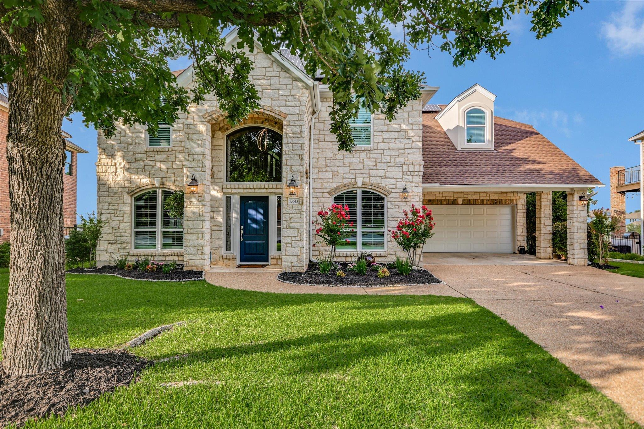 10613 Pointe View DR