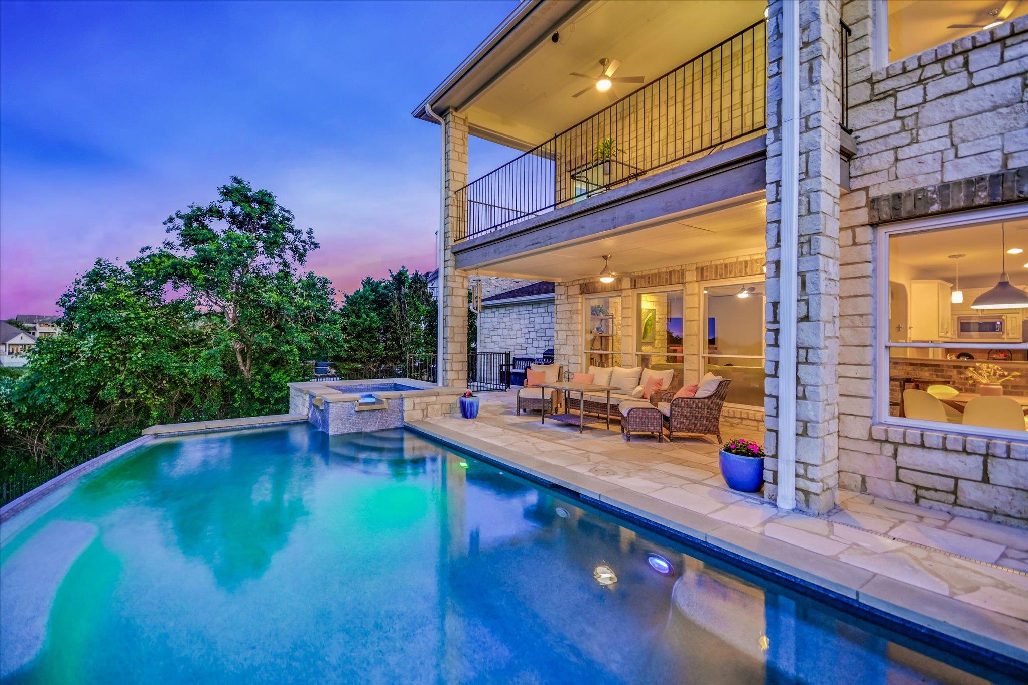 10613 Pointe View DR