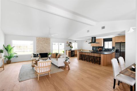 Tiny photo for 11707 Wiginton DR, Austin, TX 78758 (MLS # 9460916)