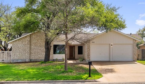 Photo of 11707 Wiginton DR, Austin, TX 78758 (MLS # 9460916)