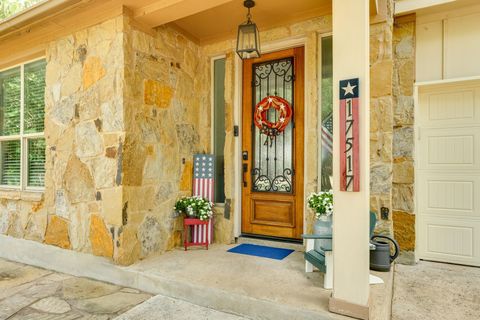 17517 Panorama DR Dripping Springs TX 78620