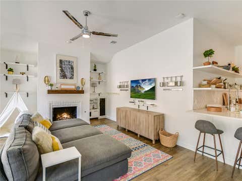Tiny photo for 75 Stillmeadow DR, The Hills, TX 78738 (MLS # 4024479)
