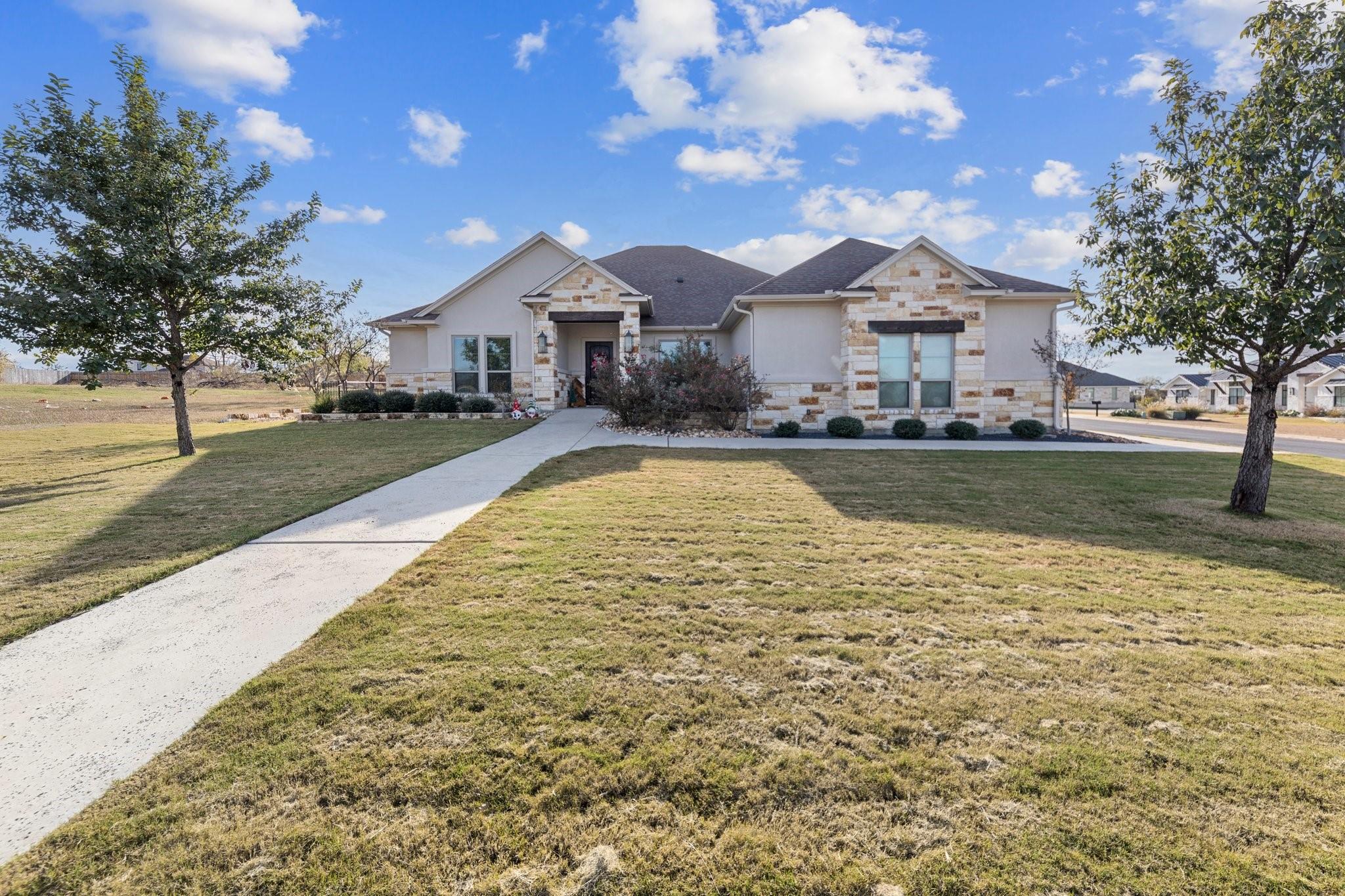 3004 Hester WAY
