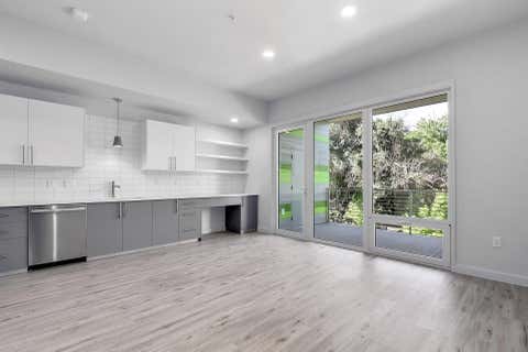 Tiny photo for 4004 Banister LN #211, Austin, TX 78704 (MLS # 3106044)