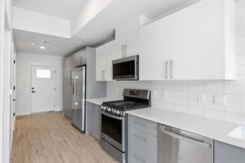 Tiny photo for 4004 Banister LN #211, Austin, TX 78704 (MLS # 3106044)