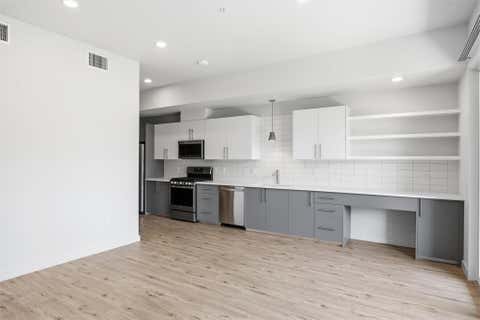 Tiny photo for 4004 Banister LN #211, Austin, TX 78704 (MLS # 3106044)