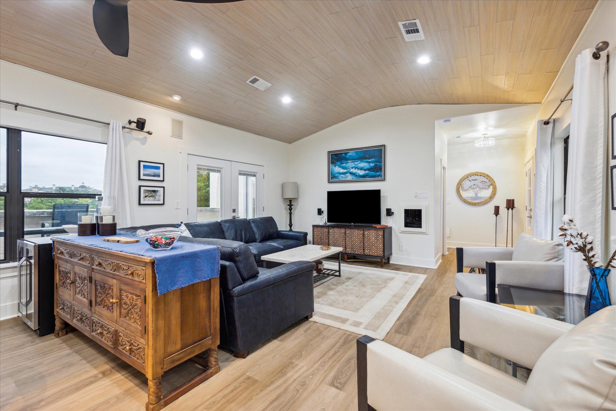 3404 American Dr. DR 1099