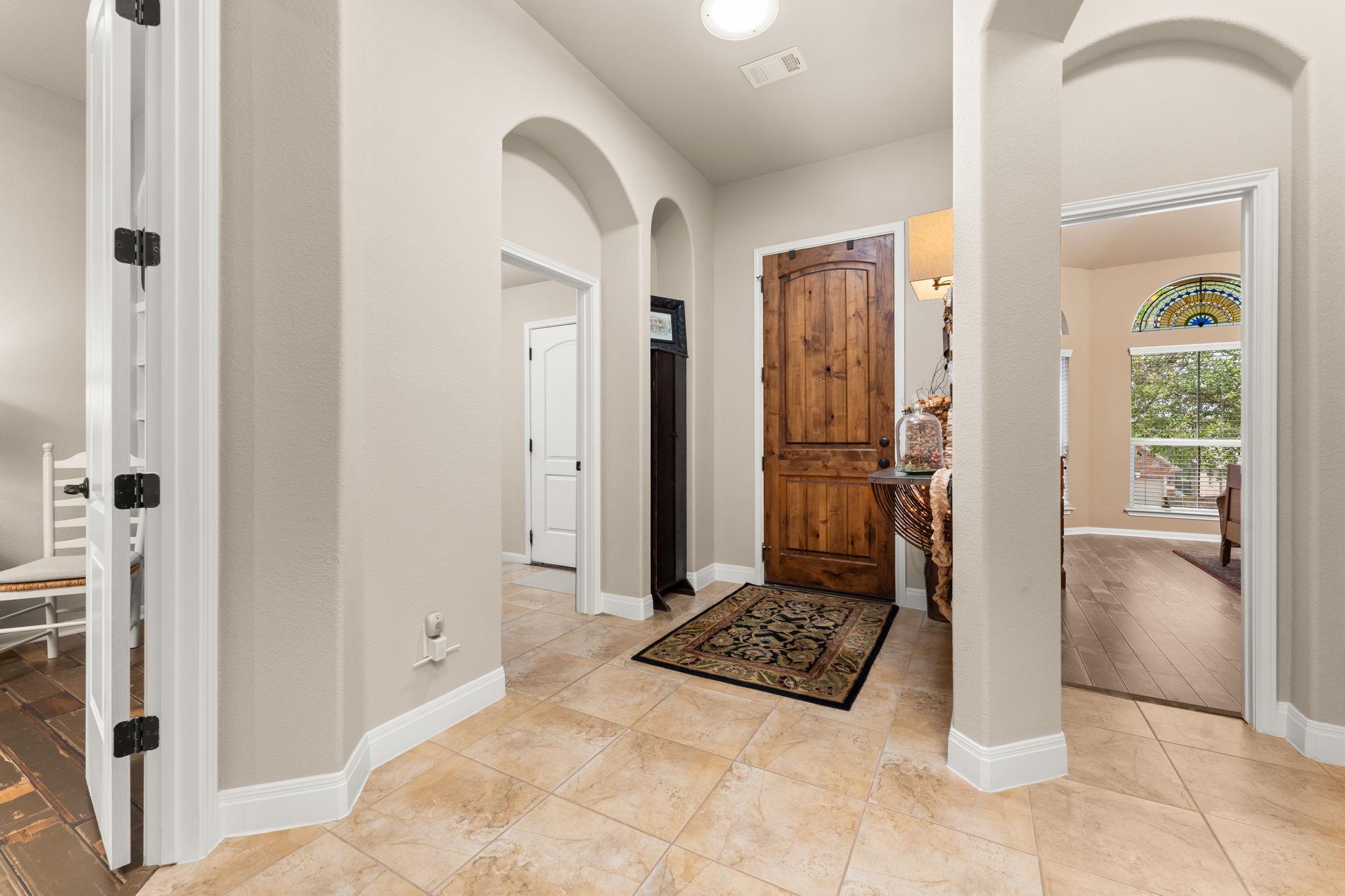 215 Choke Canyon LN