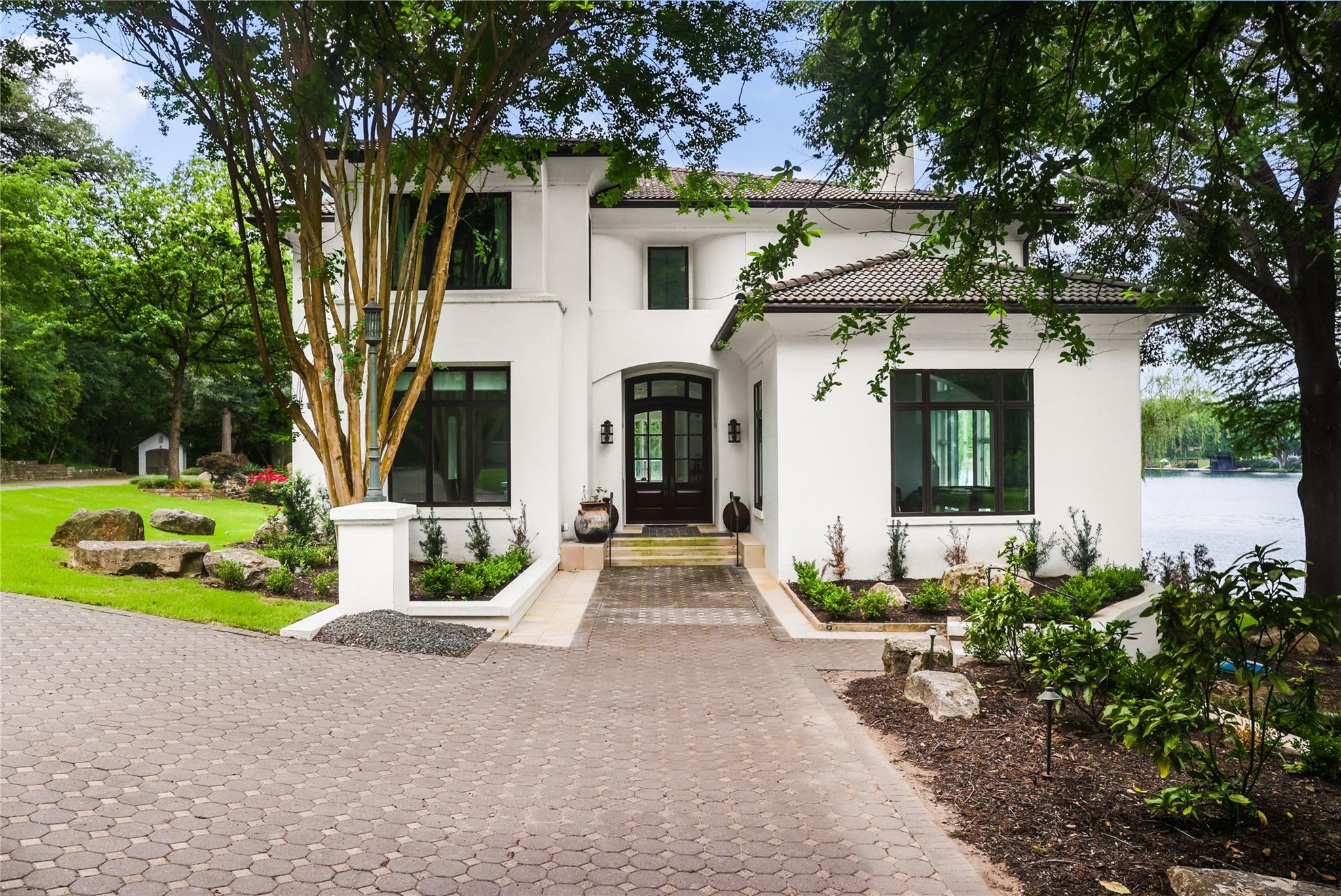 4009 Rivercrest DR