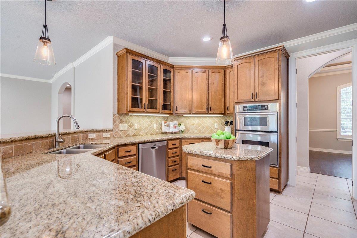 103 Silverstone DR