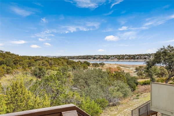 125 COMANCHE PT, POINT VENTURE, TX 78645 - Image 4d0a19ad9bd83bdae6e5dbf250470f6f/1636636716