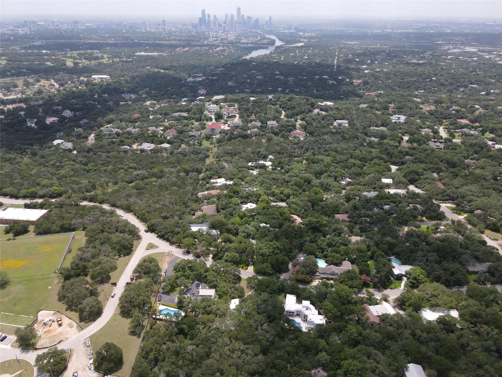 850 Forest View DR