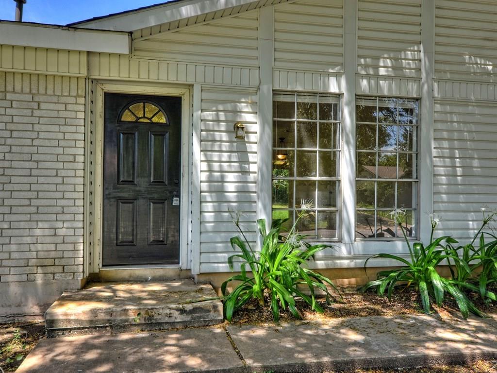 1604 Parkside CIR