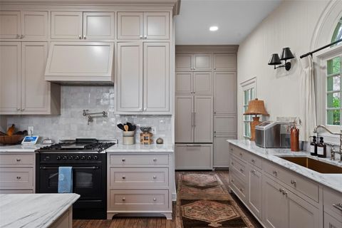 Tiny photo for 6203 Ledge Mountain DR, Austin, TX 78731 (MLS # 8031230)