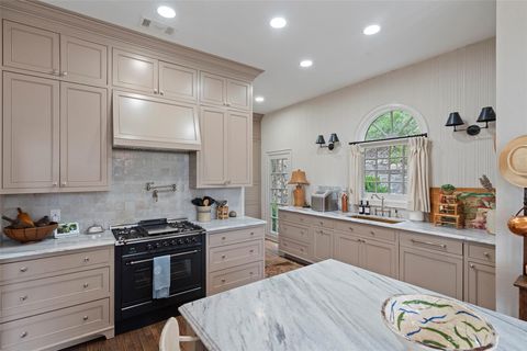 Tiny photo for 6203 Ledge Mountain DR, Austin, TX 78731 (MLS # 8031230)
